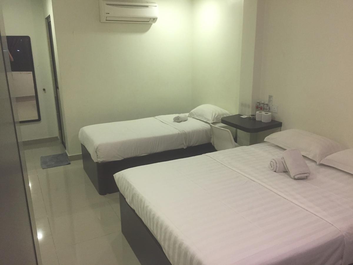 Desa House Hotel เกอปง ภายนอก รูปภาพ