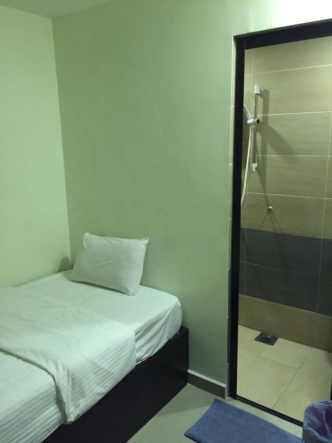 Desa House Hotel เกอปง ภายนอก รูปภาพ