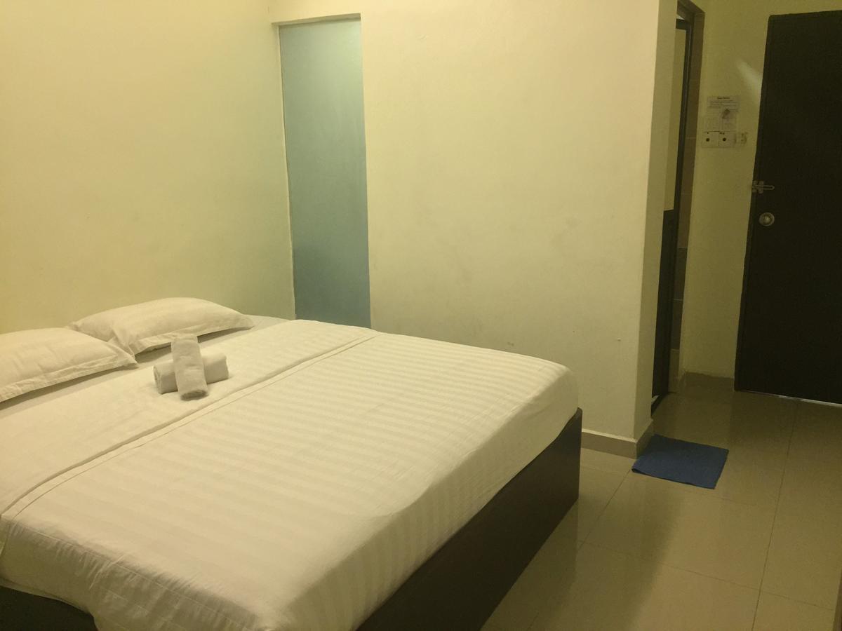 Desa House Hotel เกอปง ภายนอก รูปภาพ