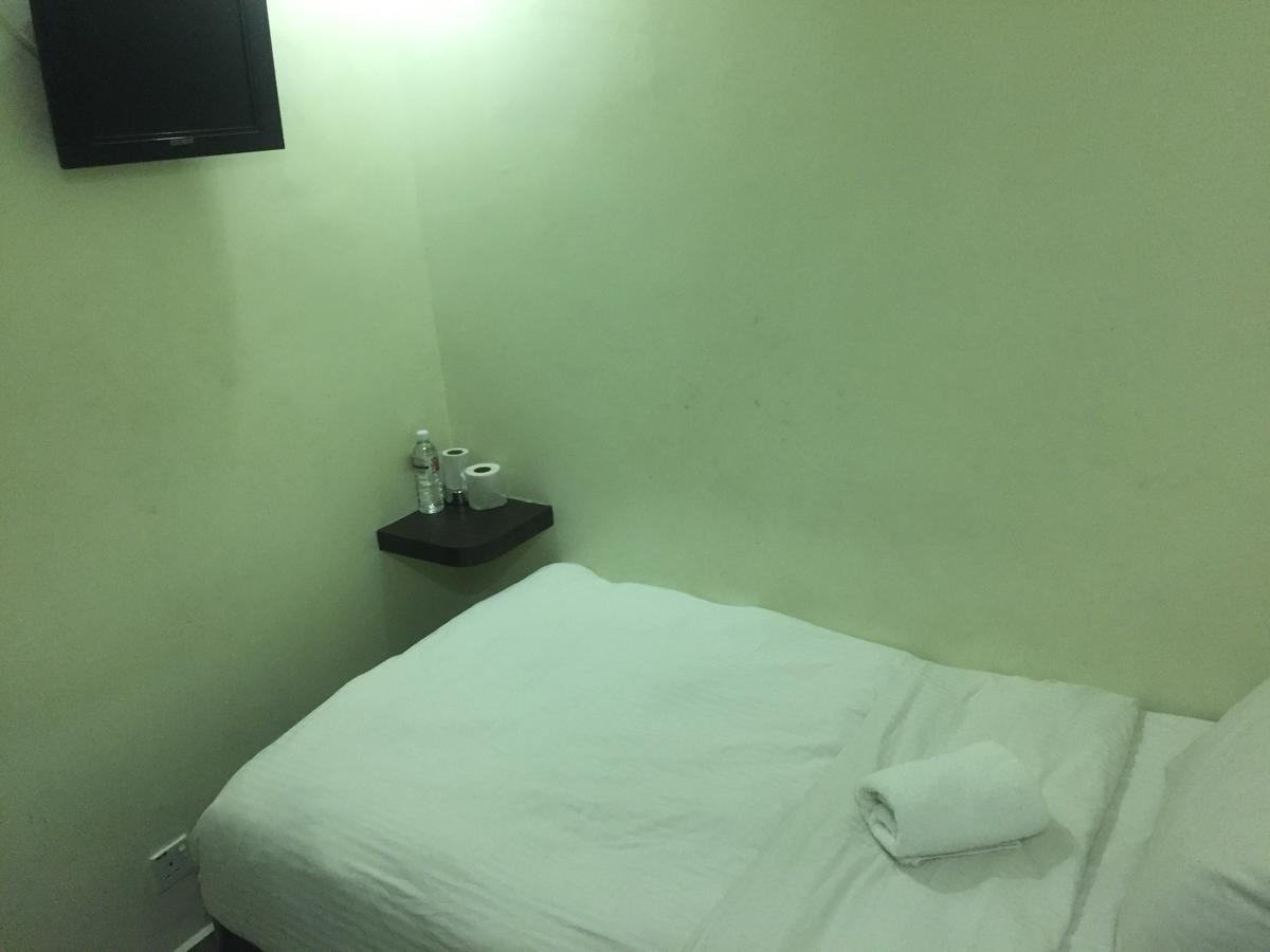 Desa House Hotel เกอปง ภายนอก รูปภาพ