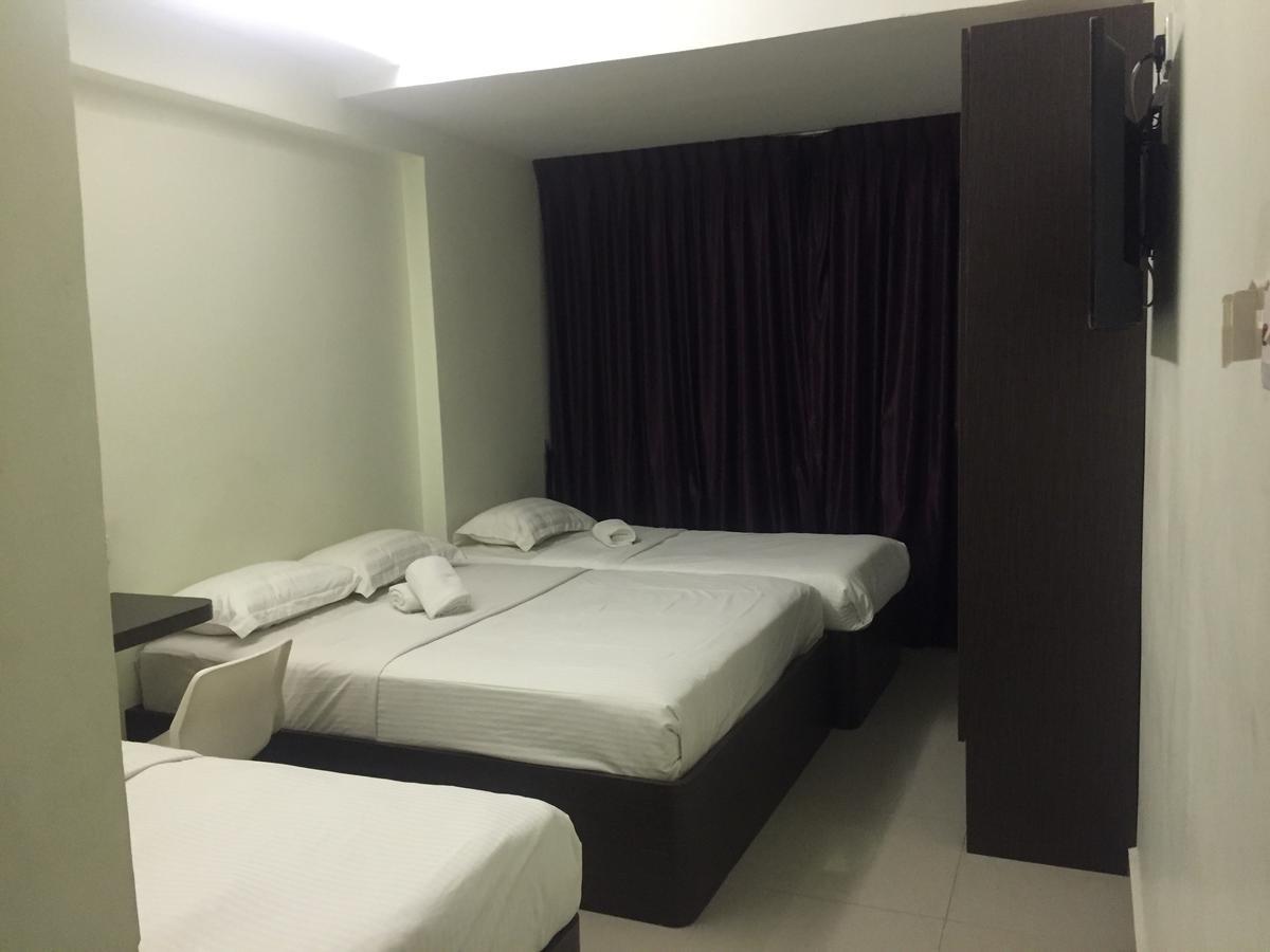 Desa House Hotel เกอปง ภายนอก รูปภาพ